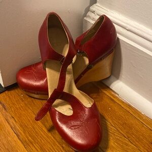 Ugg Mary Jane Wedges - Sz 10